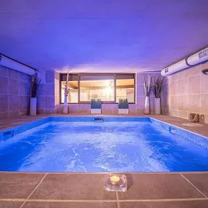 https://villa-el-tagoro.in-canary-islands.com
